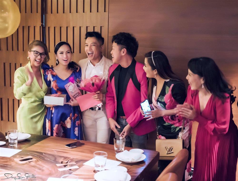 Ha Phuong was given this surprise by her billionaire husband on her 3rd birthday