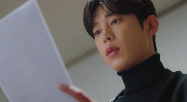 Nhặt sạn trong bộ phim đang gây bão A Business Proposal-2