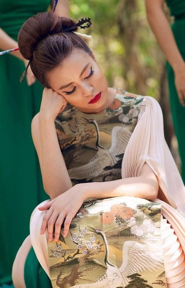 Mỹ nhân Việt ngủ gật bị chụp lén: Nhan sắc ai đỉnh chóp?