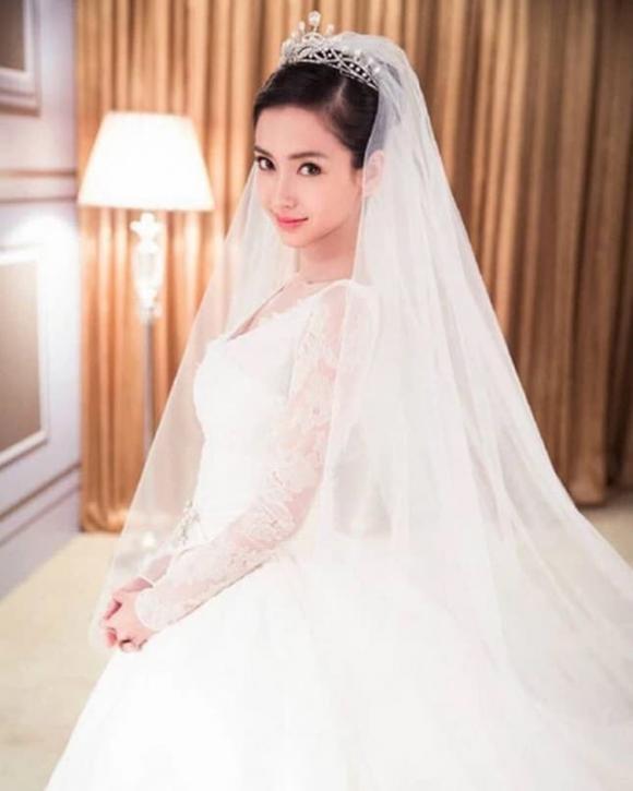 Tổng chi phí đám cưới Hyun Bin không bằng số lẻ váy cưới Angela Baby-4