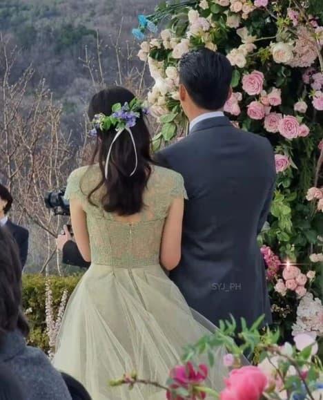 Tổng chi phí đám cưới Hyun Bin không bằng số lẻ váy cưới Angela Baby-9