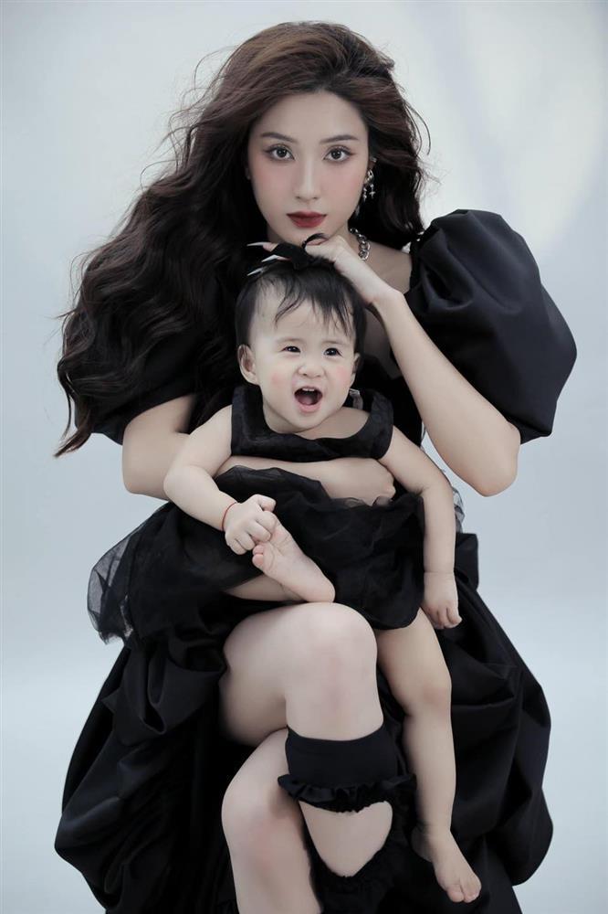 Thiên An xả ảnh gái cưng tròn 1 tuổi, visual giống bố Jack y đúc-2