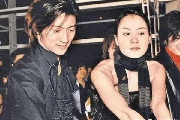 Vương Phi hốt 100 tỷ, tiện khoe sắc vóc Tạ Đình Phong đắm say-5