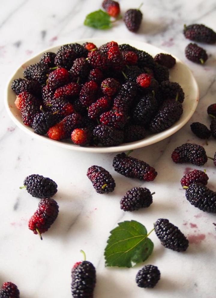 Mulberry is in season at an affordable price, 6 delicious dishes from wild fruits-2