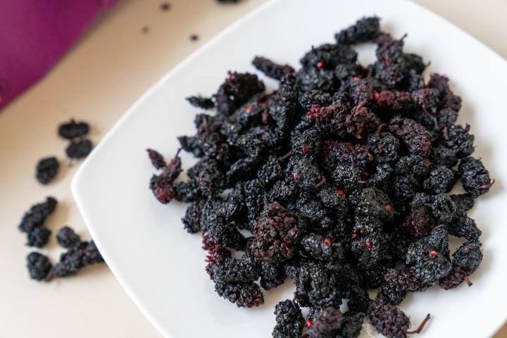 Mulberry is in season at an affordable price, 6 delicious dishes from wild fruits-4