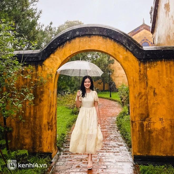 Du khách khóc thét vì chuyến đi bão tố Huế - Đà Nẵng mấy ngày qua!-7