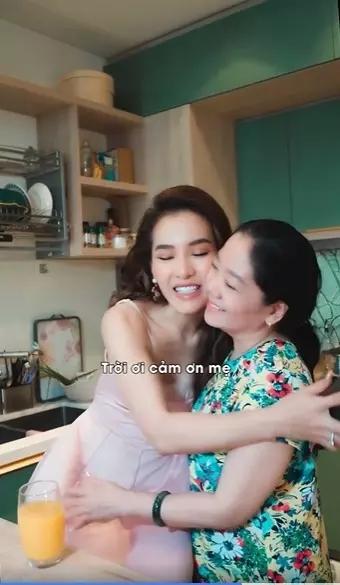 Phương Trinh Jolie khoe mẹ chồng yêu con dâu khác gì mẹ đẻ-7