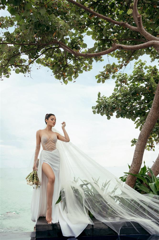 Phuong Trinh Jolie's wedding photo is different from the big picture behind the scenes-3