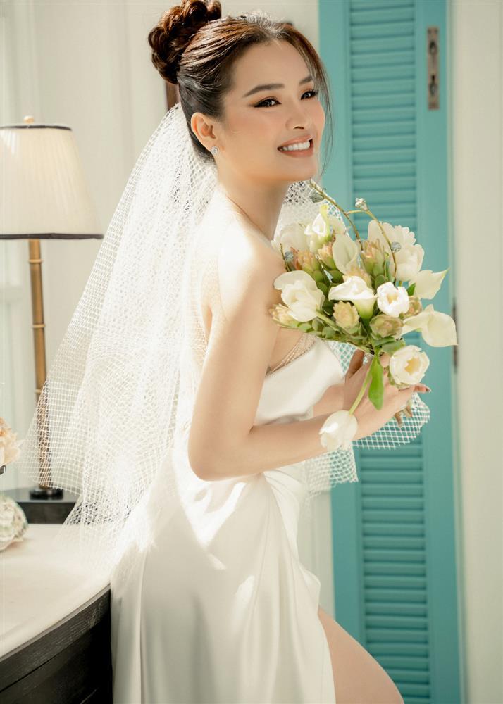 Ảnh cưới của Phương Trinh Jolie khác xa ảnh đô con ở hậu trường-10