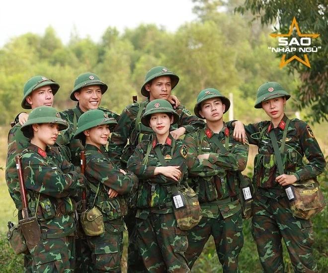 Bất ngờ hình ảnh xăm trổ hổ báo của Độ Mixi trong quá khứ-6