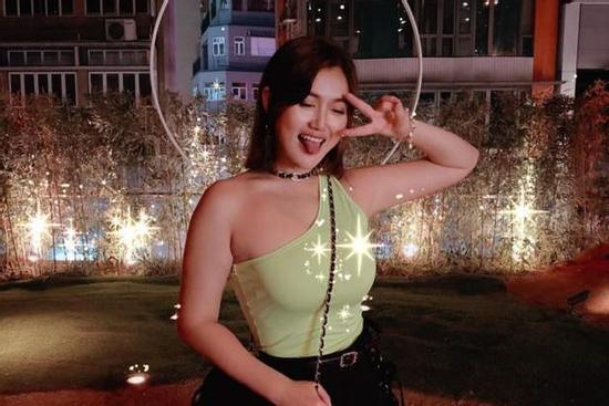 Mỹ nhân 'Thâm Cung Kế' bị chồng bỏ vì ăn mặc quá gợi cảm