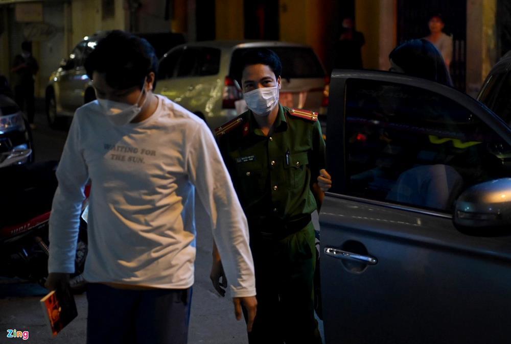 The police are searching the headquarters of Tan Hoang Minh-3 group
