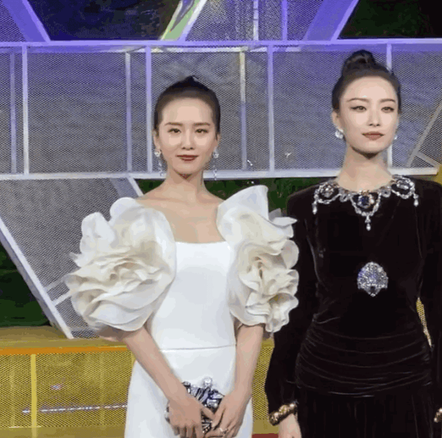 Những màn đọ sắc bất phân thắng bại của mỹ nhân Hoa ngữ-6