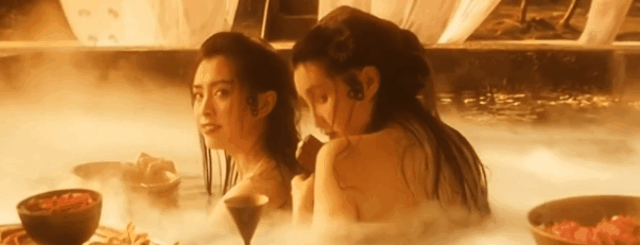 Những màn đọ sắc bất phân thắng bại của mỹ nhân Hoa ngữ-10