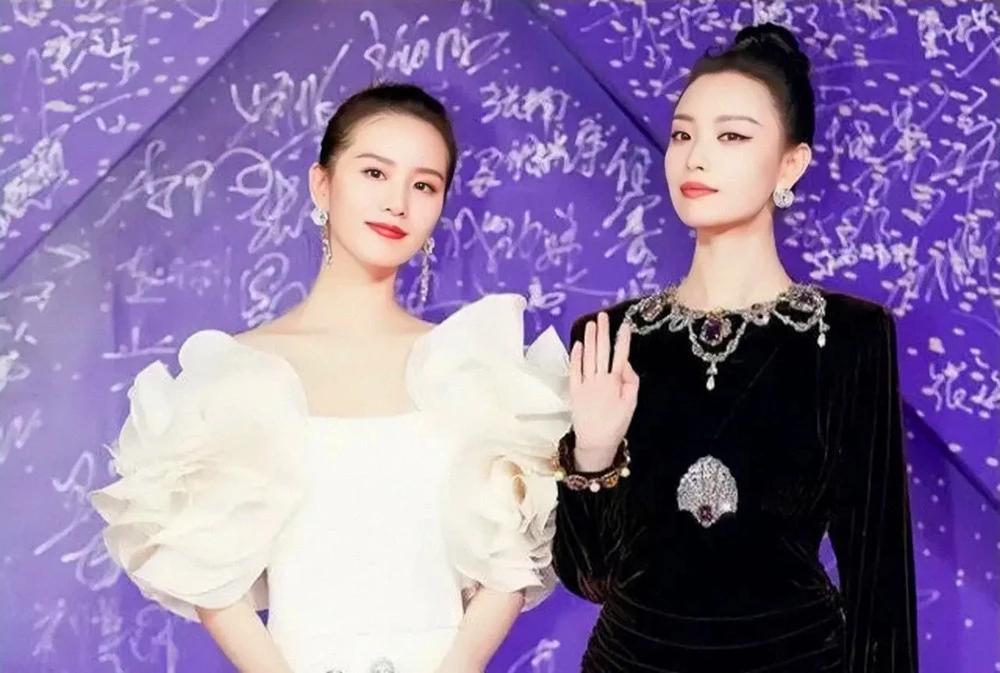 Những màn đọ sắc bất phân thắng bại của mỹ nhân Hoa ngữ-7