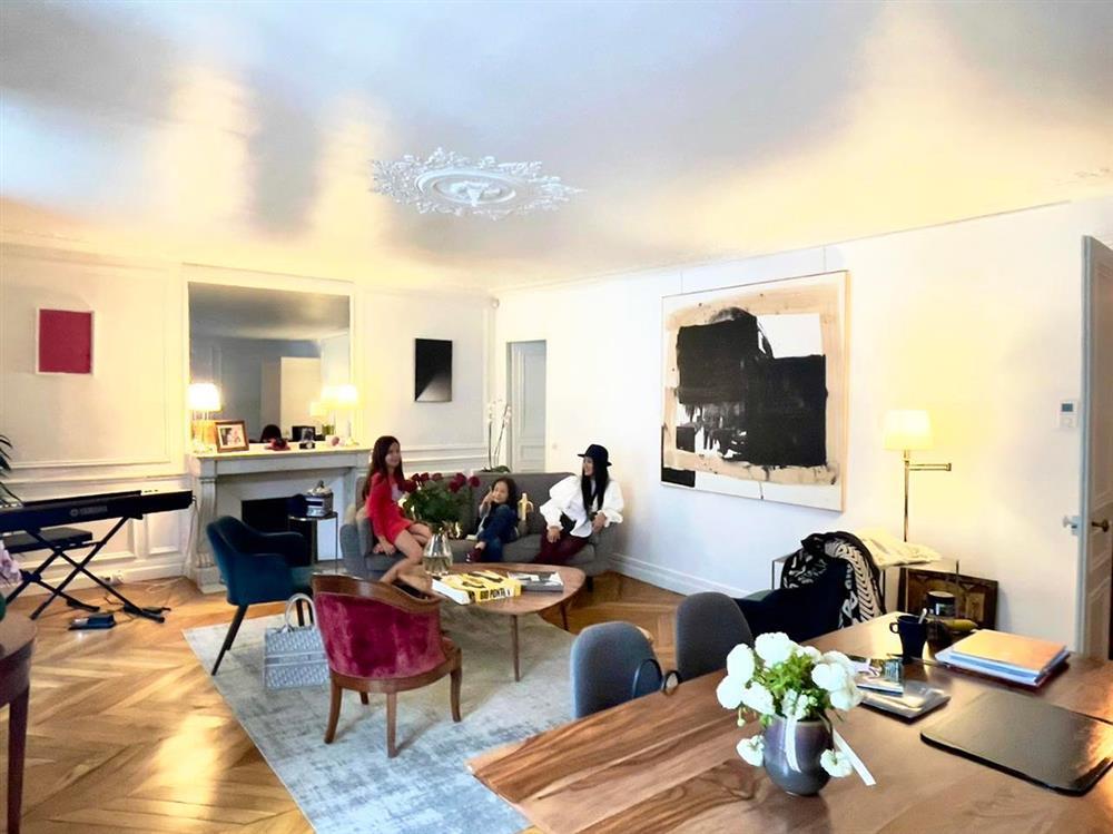 Không gian sống của Hồng Nhung tại Pháp-2