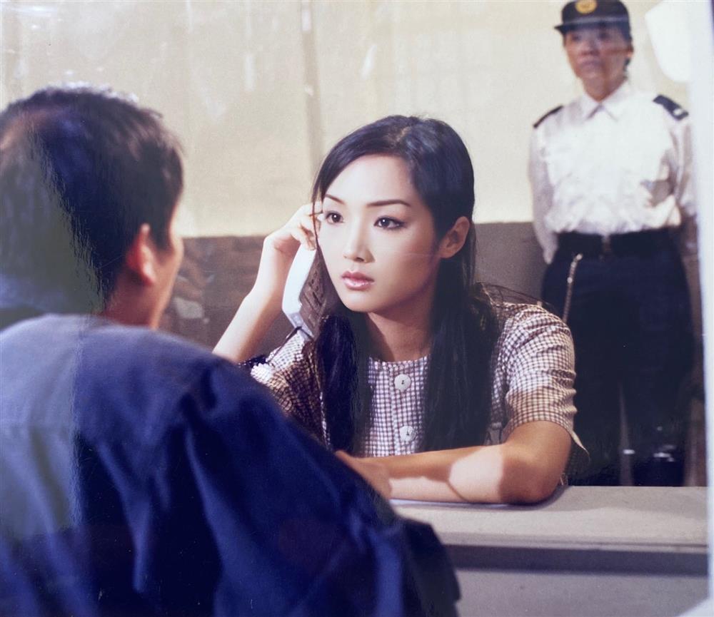 Để mặt mộc đóng vai phạm nhân, Hoa hậu Giáng My vẫn ăn đứt sao Hong Kong-3