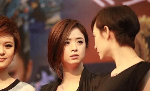 Hot lại ảnh Đàm Tùng Vận thời nhí mén, xinh như búp bê nhờ chi tiết này-7