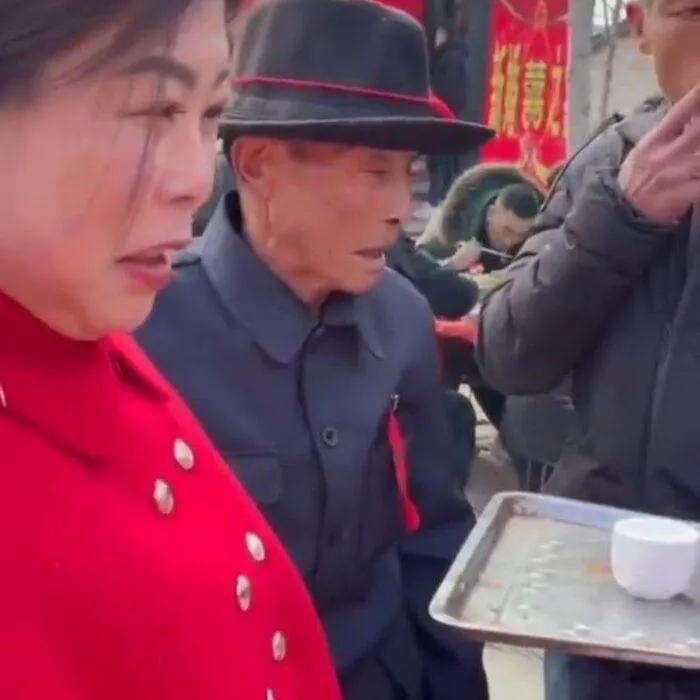 Cụ ông 78 tuổi rước cô dâu 48 tuổi, xúc động câu chuyện phía sau-2