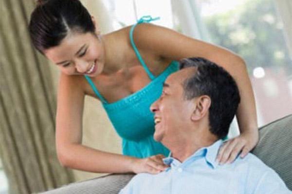 Sau khi vợ sinh con, đàn ông thương vợ phải biết 6 điều này-3