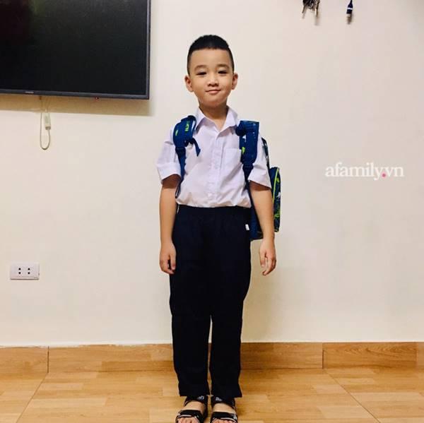 TẤU HÀI lớp 1-6 đi học: Trẻ quên tên bạn, khóc đến nỗi mẹ phải đón về-3