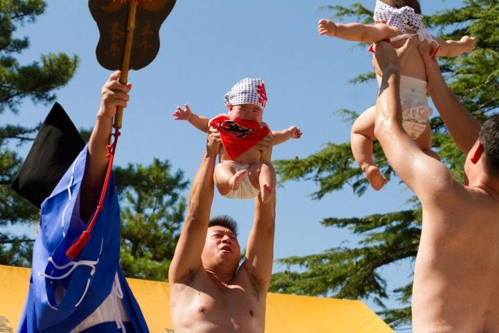 Lễ hội thi khóc chỉ có ở Nhật: Đeo mặt nạ quỷ, la hét dọa trẻ con-5