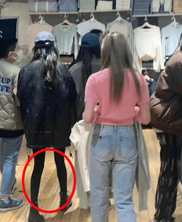 Dương Mịch lộ body mỏng dính, đôi chân bạc tỷ không còn-6