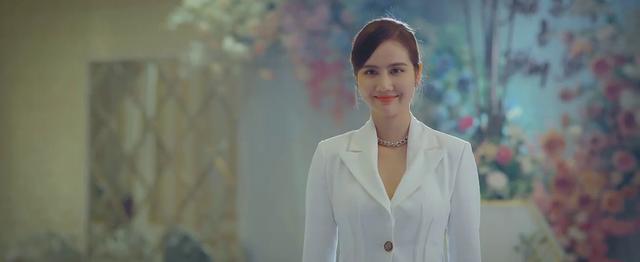 Tình trẻ Lệ Quyên mặt đơ, thoại nhạt trong Thương Ngày Nắng Về-1