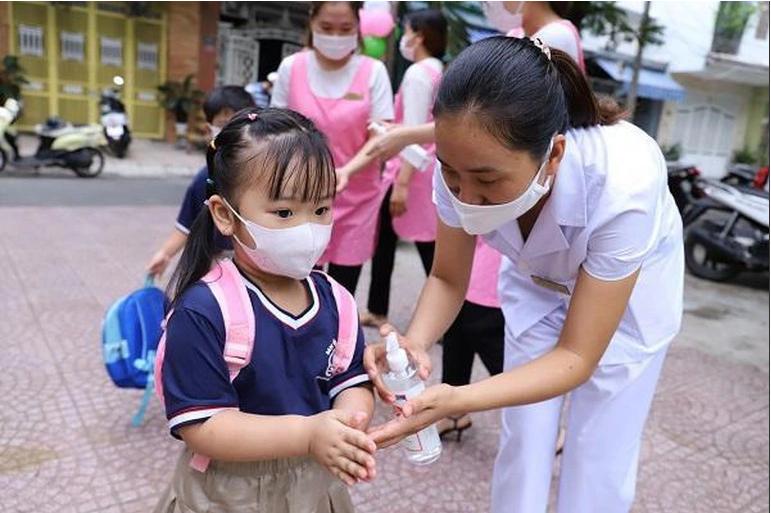 Nếu chần chừ mở cửa mầm non, Hà Nội có thể bỏ lỡ thời điểm vàng-1