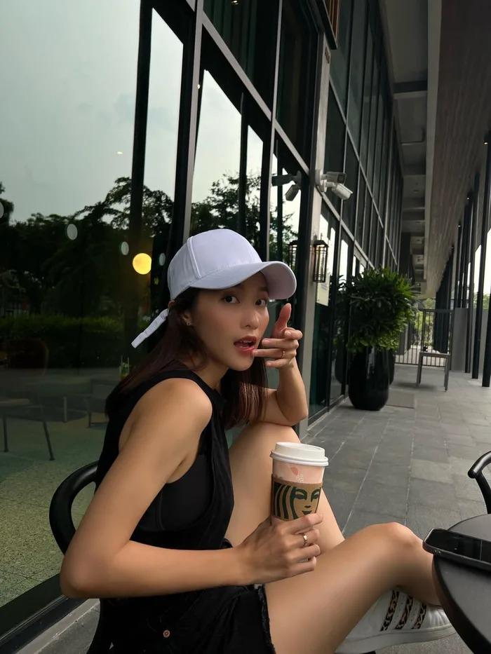 Khả Ngân lên tiếng về chuyện nâng ngực: Bức tường không xê dịch-3