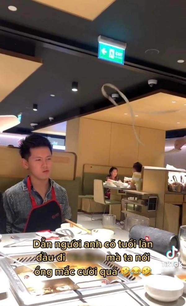 Múa mì ở nhà hàng lẩu nổi tiếng, đâu phải khách hàng nào cũng ưng!-4