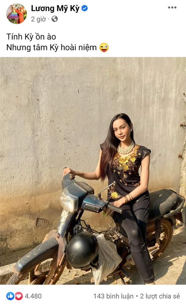 Á hậu Lương Mỹ Kỳ bị chửi sấp mặt dù đã xin lỗi khán giả-1