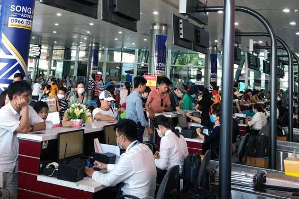 Sân bay Phù Cát đóng cửa 10 ngày, cơn náo loạn của dân du lịch-1