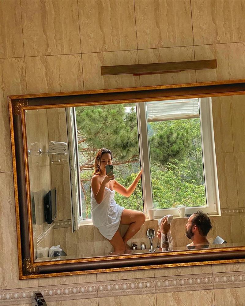 Em gái siêu mẫu Hà Anh lộ ảnh nóng rẫy bên bạn trai Tây-1