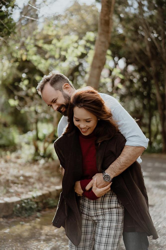 Em gái siêu mẫu Hà Anh lộ ảnh nóng rẫy bên bạn trai Tây-5