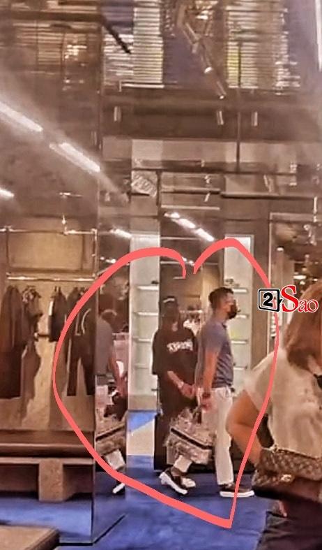 HOT: Lộ ảnh Phạm Quỳnh Anh bụng to tướng, nắm tay tình trẻ tại Mỹ?-8