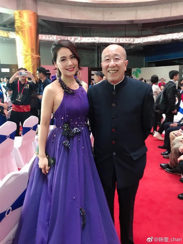 Nữ phụ Hoàn Châu Cách Cách: Trẻ trung, hạnh phúc ăn đứt dàn chính-5