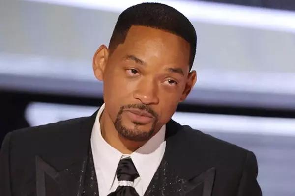 Lý do Chris Rock không rời sân khấu Oscar sau cú tát của Will Smith-2