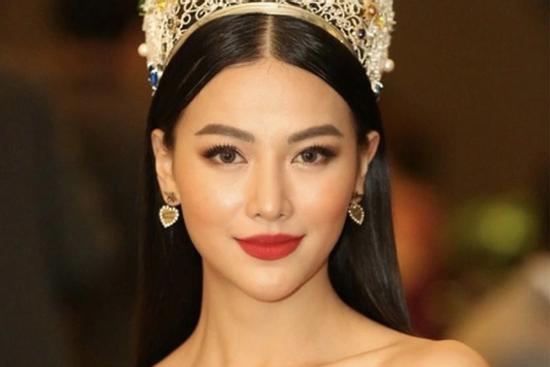 Hoa hậu Phương Khánh bất ngờ cắt bỏ hàng chục centimet tóc