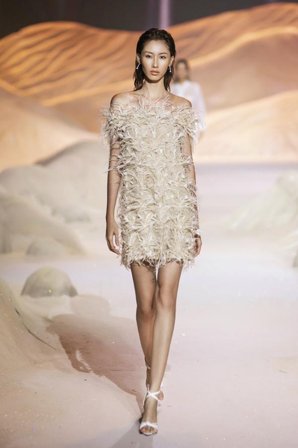 Đỗ Hà xuất thần diễn mở màn - Lương Thùy Linh rực rỡ làm vedette-6