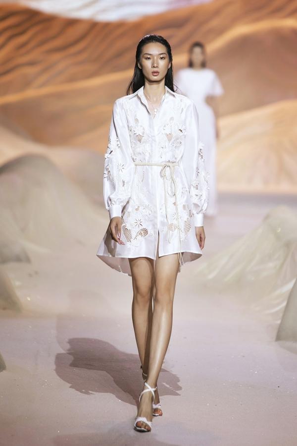 Đỗ Hà xuất thần diễn mở màn - Lương Thùy Linh rực rỡ làm vedette-14