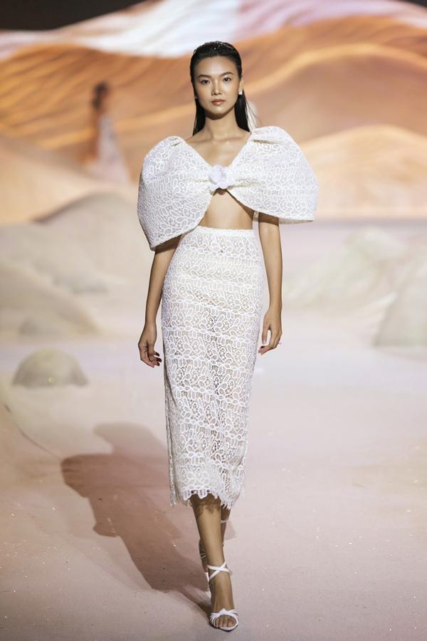 Đỗ Hà xuất thần diễn mở màn - Lương Thùy Linh rực rỡ làm vedette-15