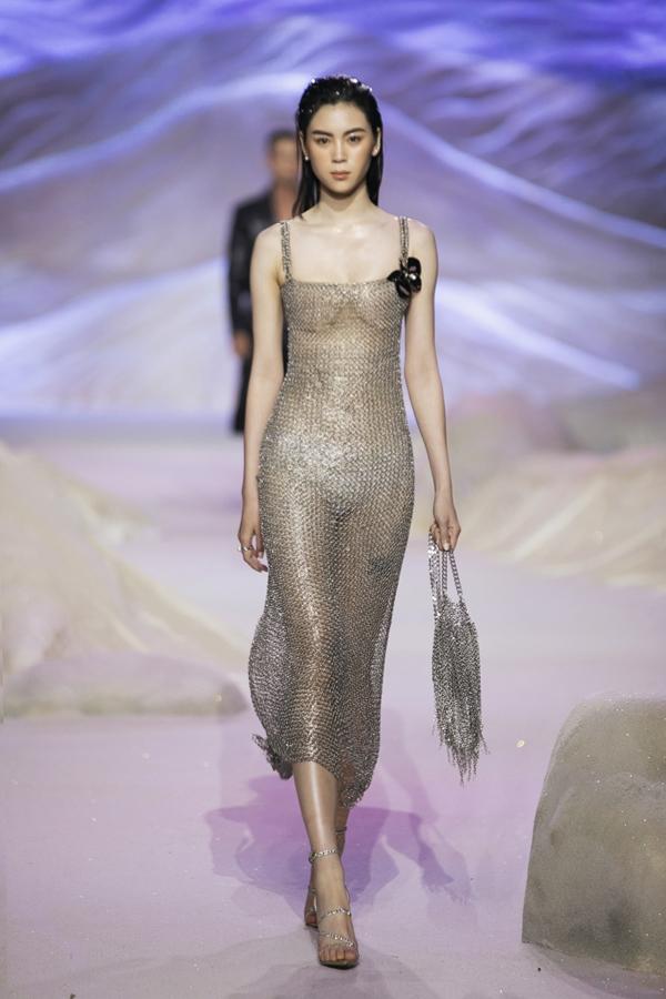 Đỗ Hà xuất thần diễn mở màn - Lương Thùy Linh rực rỡ làm vedette-34