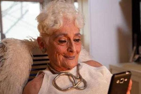 Bí kíp rút ngắn khoảng cách khi hẹn hò với người lệch nhiều tuổi-4