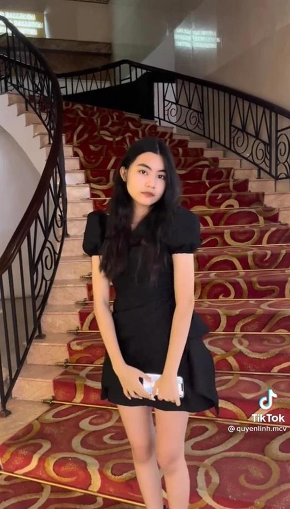 Con út Quyền Linh càng lớn càng xinh, sắc vóc không thua kém chị-1