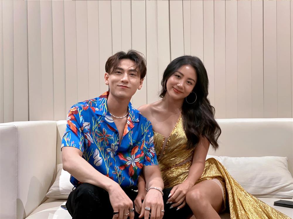 Văn Mai Hương công khai người đàn ông 11 năm, ai nấy ngơ ngác-1