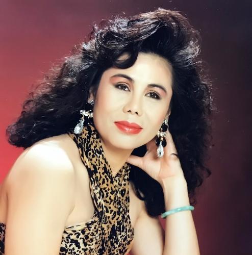 Phương Mỹ Chi có vượt qua được bóng của danh ca Thanh Tuyền?-1