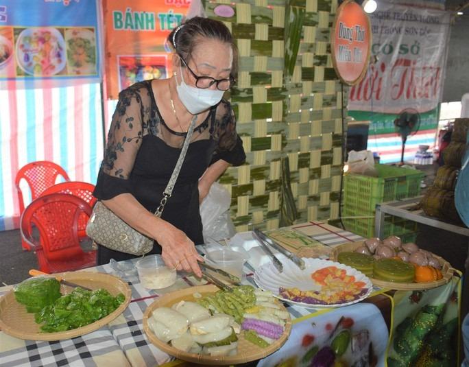 Bánh dân gian Nam Bộ hấp dẫn, bán đắt như tôm tươi-3