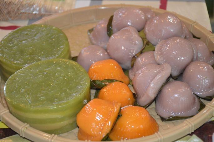 Bánh dân gian Nam Bộ hấp dẫn, bán đắt như tôm tươi-5