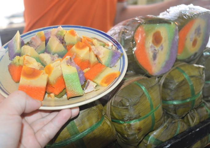 Bánh dân gian Nam Bộ hấp dẫn, bán đắt như tôm tươi-6